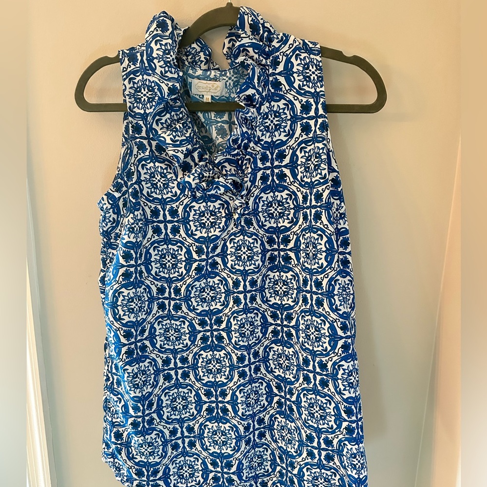 Mud pie blue and white sleeveless blouse